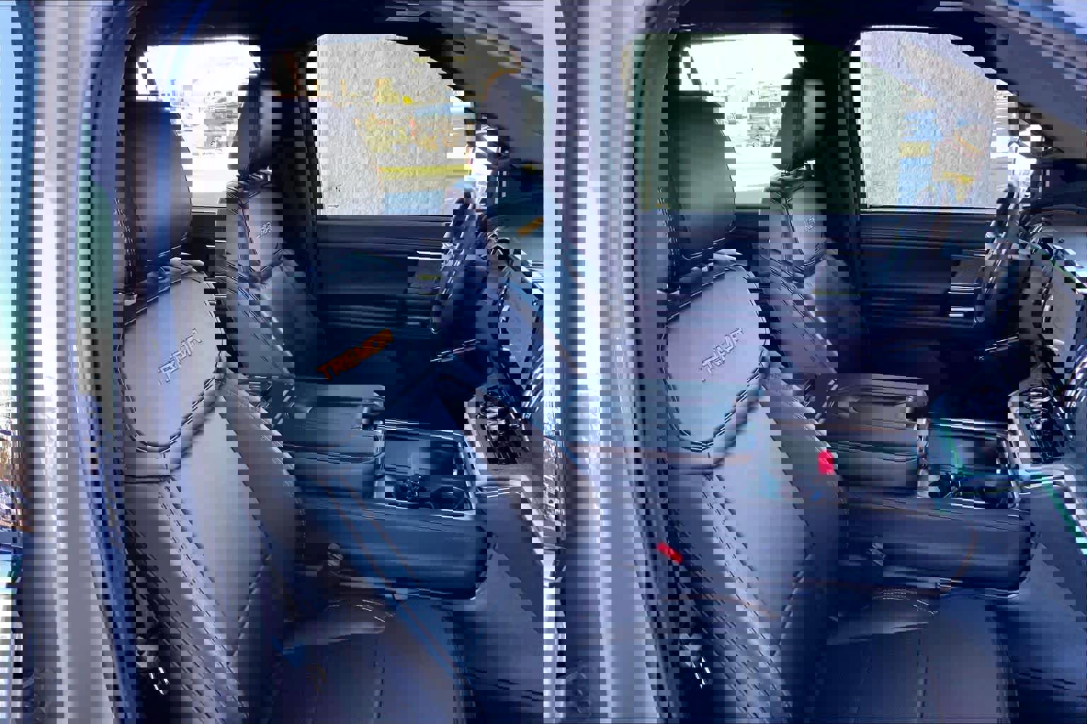 Certified 2025 Ford Expedition Tremor image 11