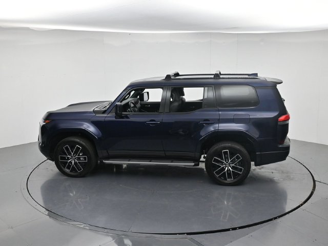 Used 2025 Lexus GX 550 w/ Accessory Package (2T) AWD/4WD image 45