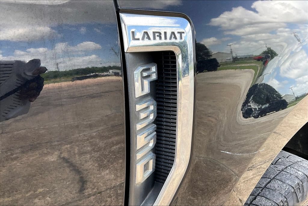 Certified 2018 Ford F350 Lariat w/ Lariat Ultimate Package AWD/4WD image 28