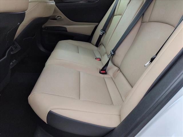 Used 2020 Lexus ES 300h w/ Premium Package image 20