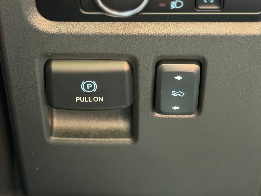 Certified 2024 Ford Expedition Limited AWD/4WD image 29