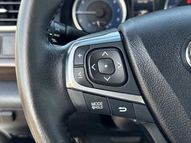 Used 2017 Toyota Camry XLE image 10