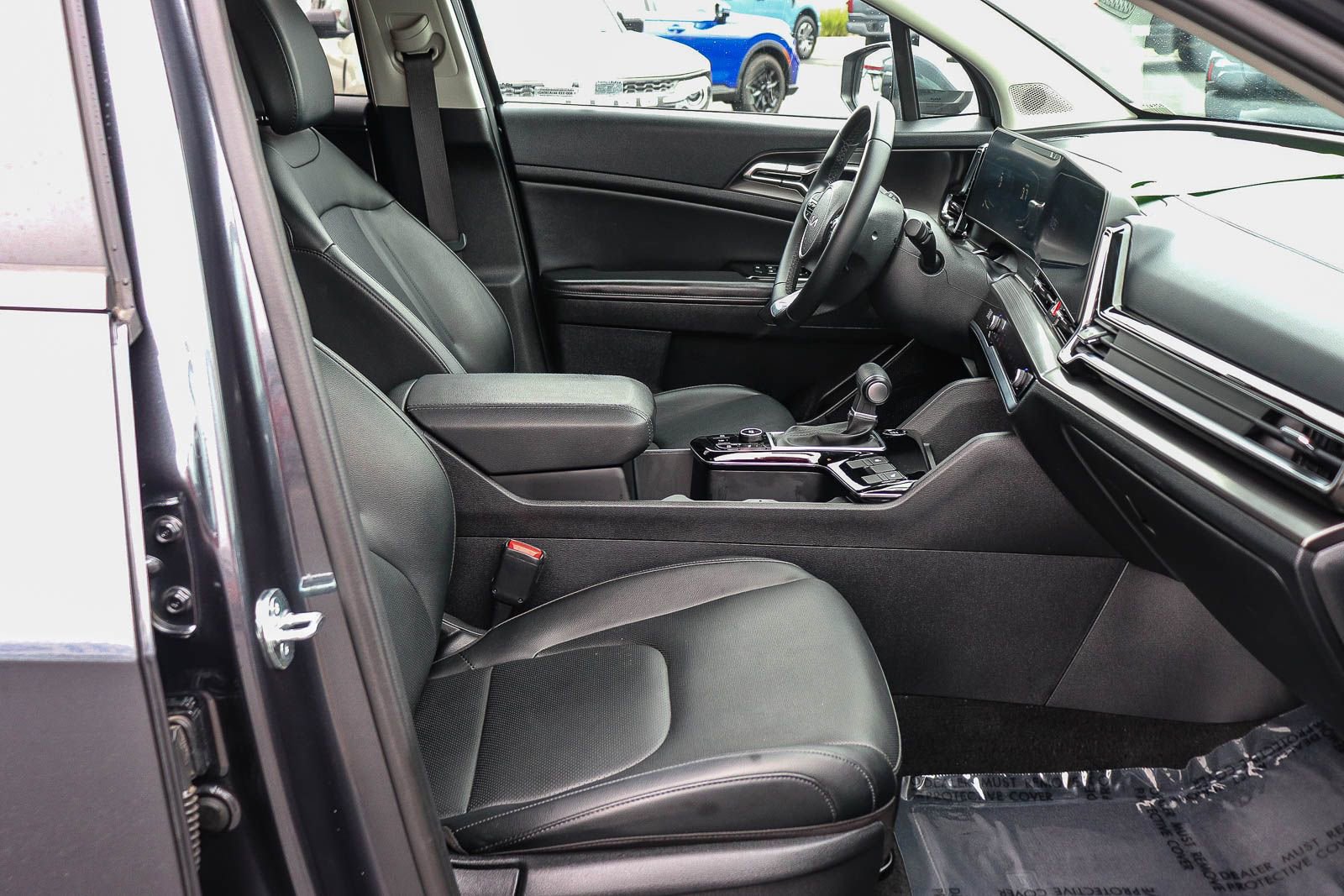 Used 2024 Kia Sportage EX FWD image 16