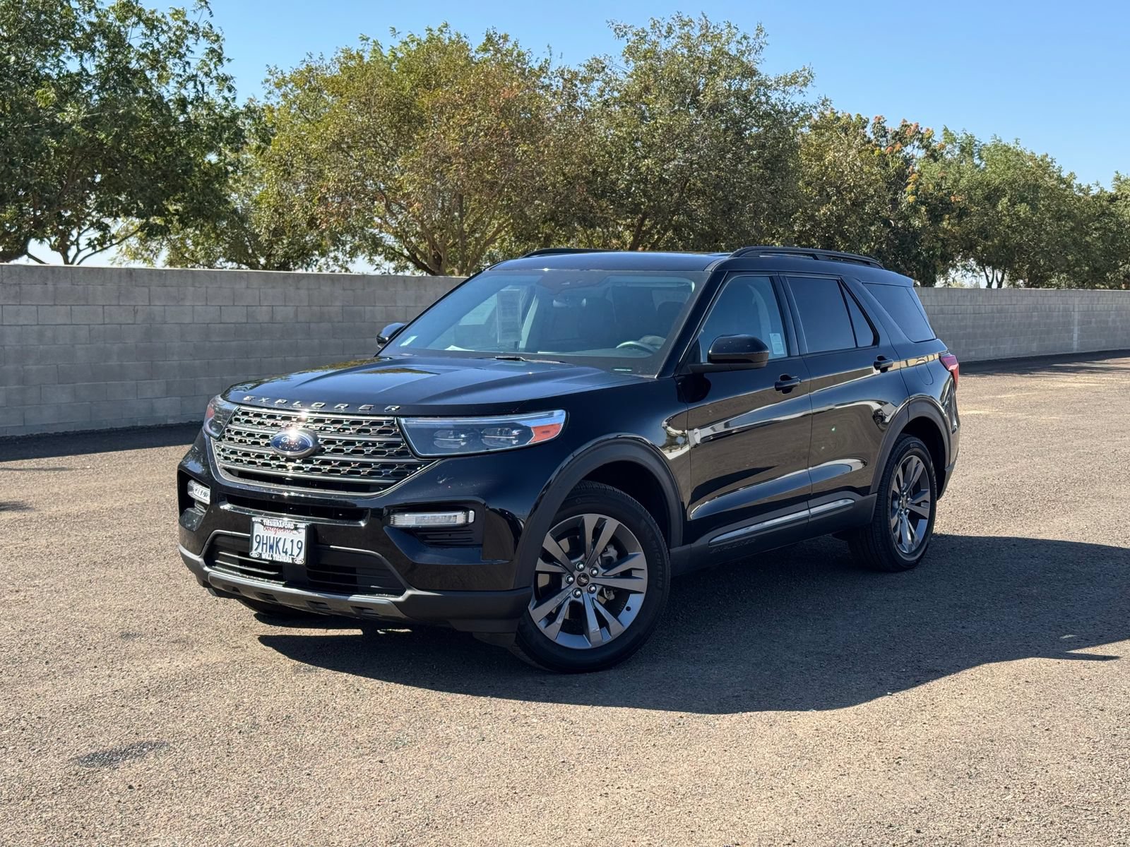 Certified 2023 Ford Explorer XLT w/ Equipment Group 202A AWD/4WD image 8