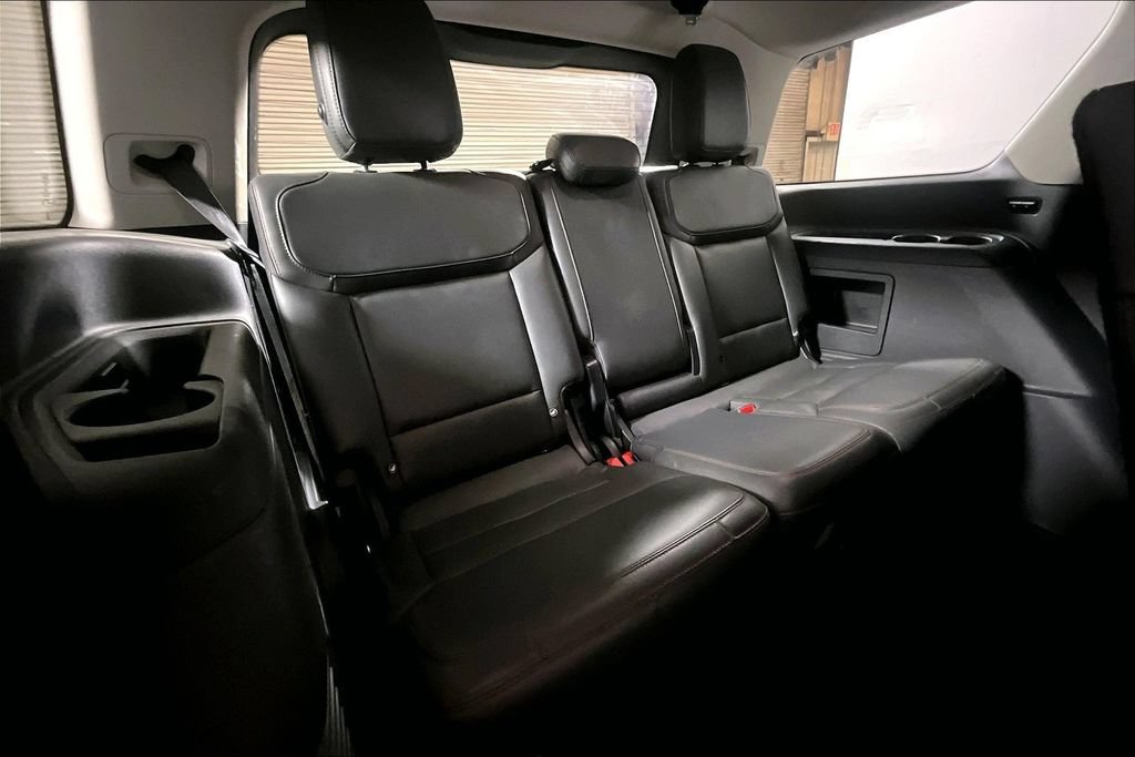 Certified 2025 Ford Expedition Active AWD/4WD image 23