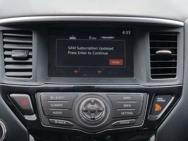 Used 2020 Nissan Pathfinder S AWD/4WD image 18