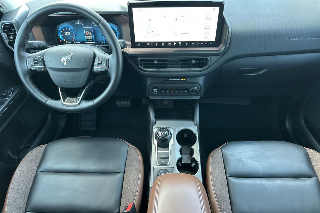 Certified 2025 Ford Bronco Sport Outer Banks w/ Outer Banks Tech Package+ AWD/4WD image 15