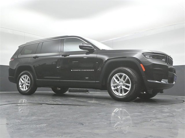 Used 2025 Jeep Grand Cherokee L Laredo w/ Luxury Tech Group I image 33