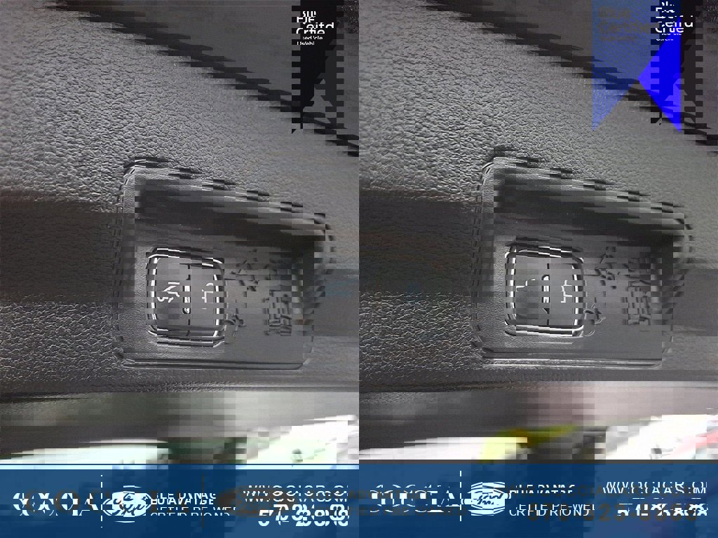 Certified 2022 Ford Explorer XLT w/ Equipment Group 202A image 30