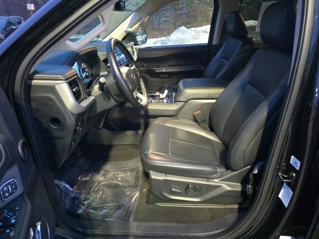 Certified 2024 Ford Expedition XLT image 8