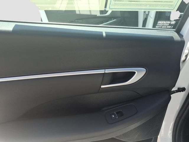 Used 2025 Hyundai Sonata SEL FWD image 8