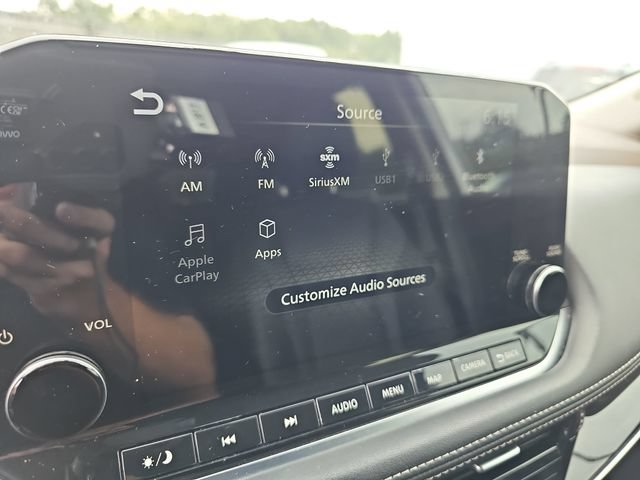 Used 2023 Nissan Rogue SL w/ SL Premium Package FWD image 24