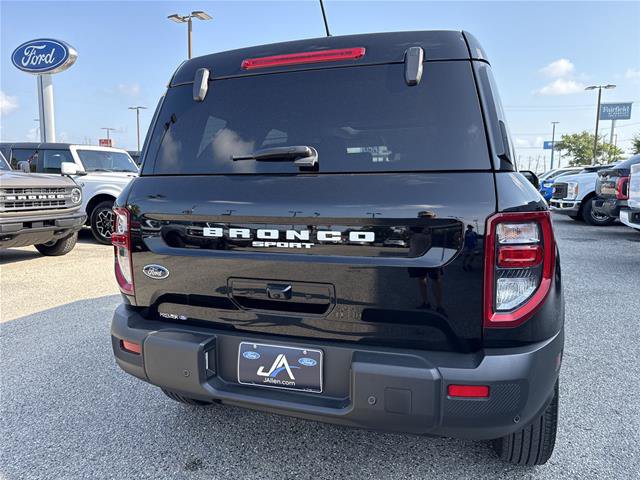 Certified 2025 Ford Bronco Sport Outer Banks w/ Outer Banks Tech Package+ AWD/4WD image 15