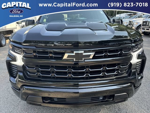 Used 2025 Chevrolet Silverado 1500 LT Trail Boss w/ LT Trail Boss Premium Package AWD/4WD image 9