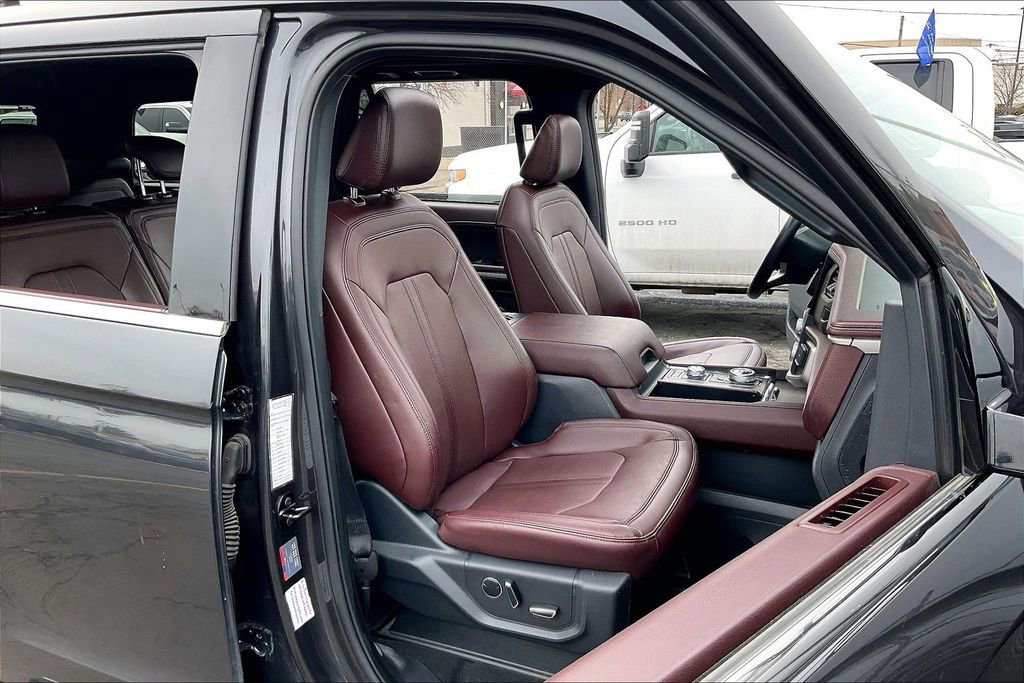 Certified 2024 Ford Expedition Limited image 6