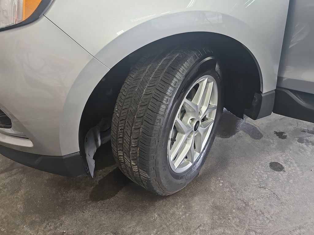 Certified 2023 Ford Edge SEL AWD/4WD image 30