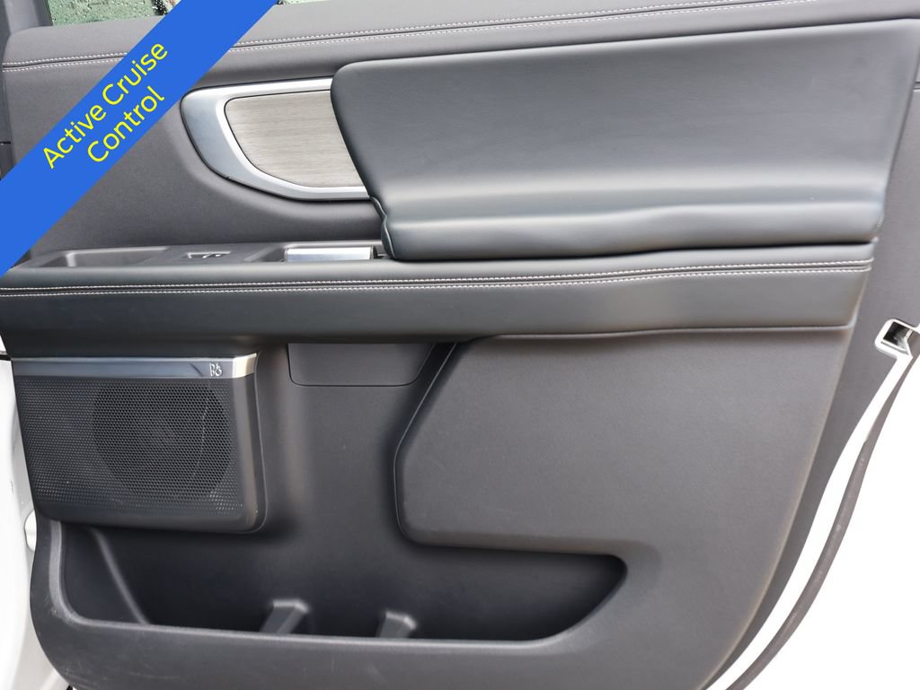 Certified 2025 Ford Expedition Max Platinum AWD/4WD image 12