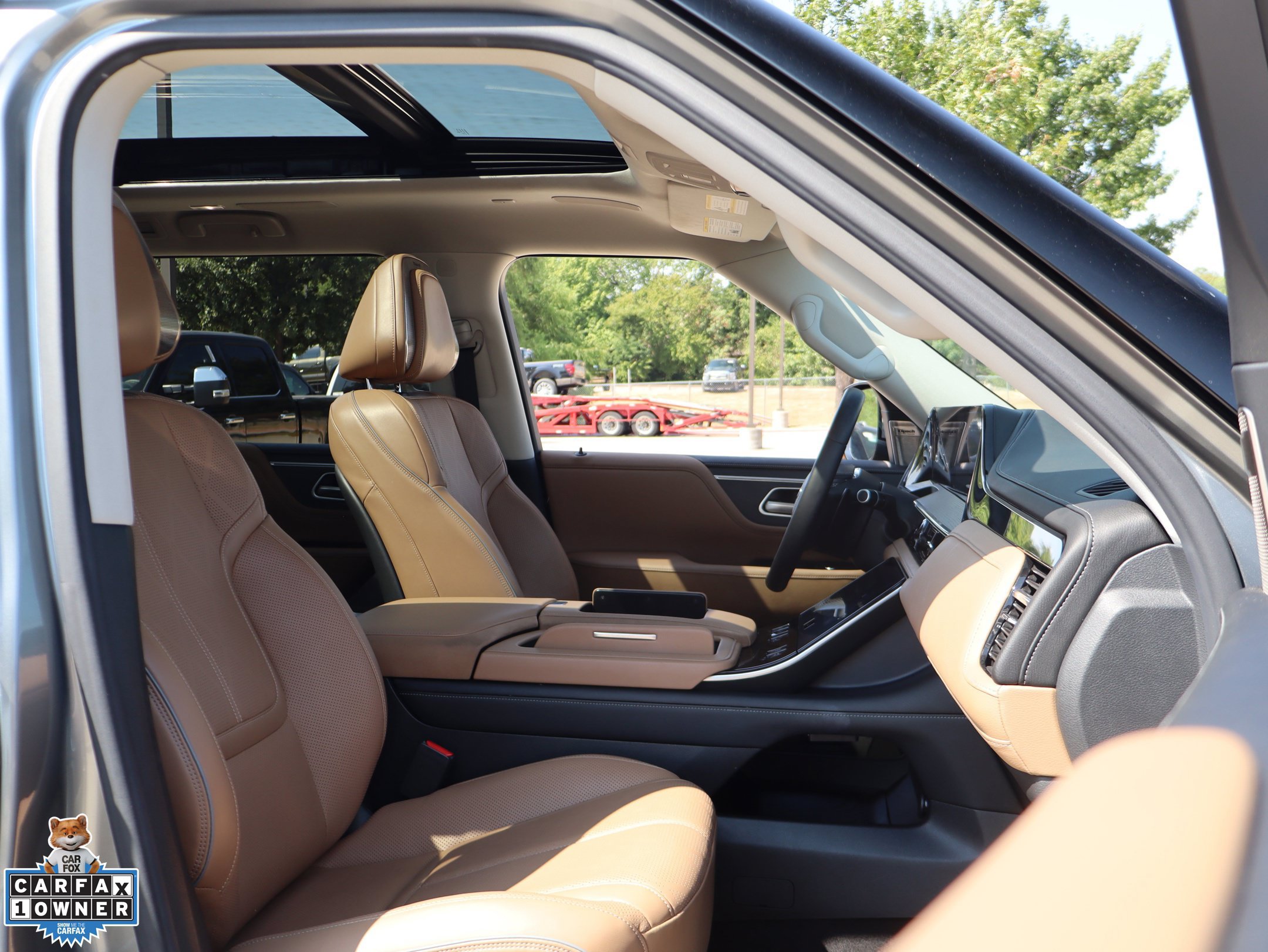 Used 2025 INFINITI QX80 Sensory AWD/4WD image 34