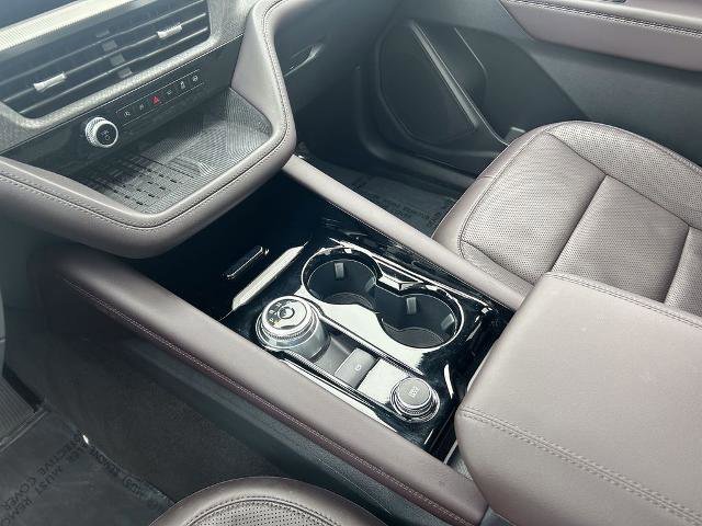 Certified 2025 Ford Explorer Platinum w/ LUX Leather Package image 32