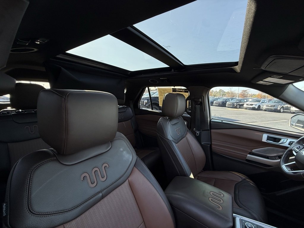 Certified 2021 Ford Explorer King Ranch w/ Premium Technology Package image 33