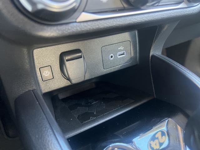 Used 2024 Nissan Versa SV w/ Trunk Package image 23