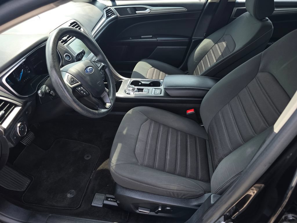 Certified 2020 Ford Fusion SE FWD image 9