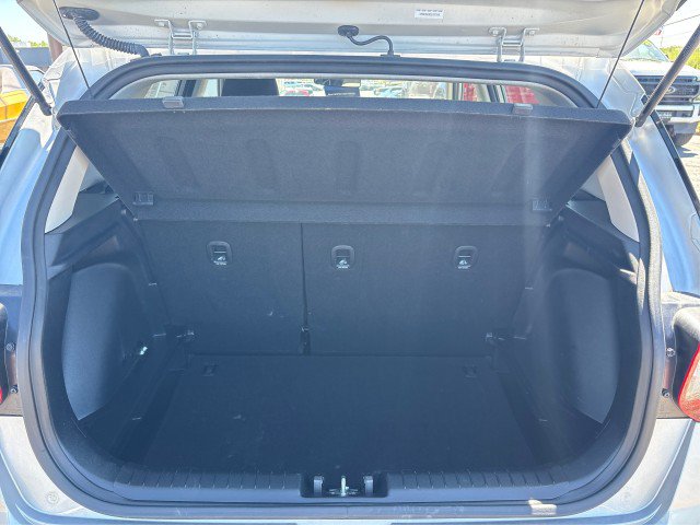 Used 2025 Hyundai Venue SEL FWD image 12