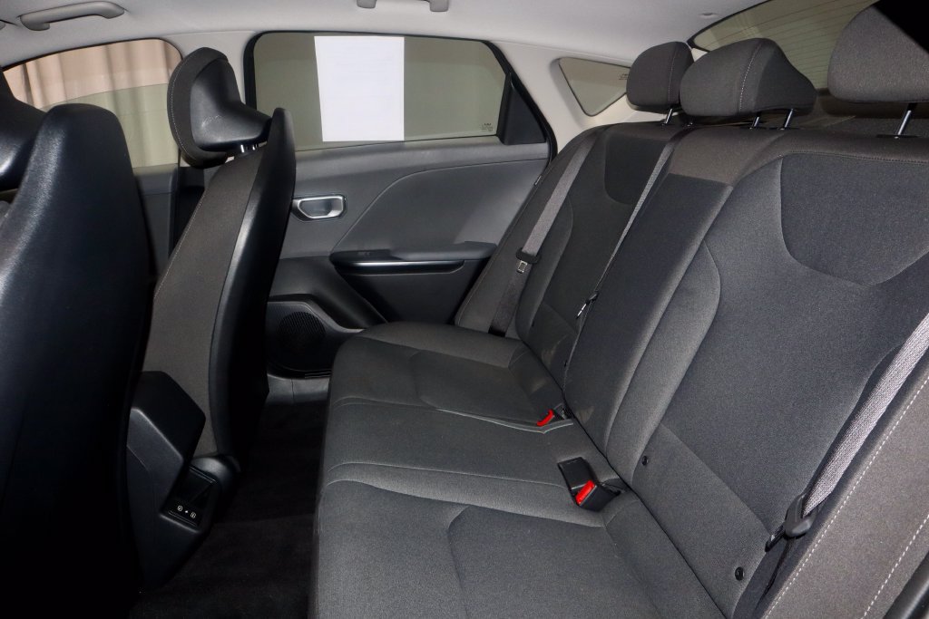 Used 2025 Kia K4 FWD image 21