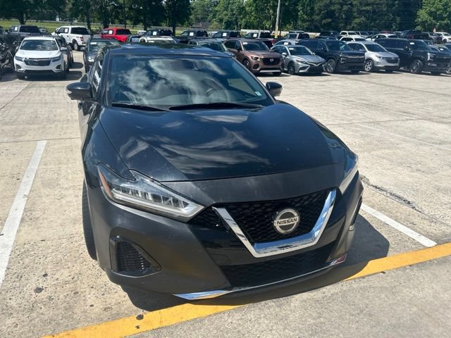 Used 2019 Nissan Maxima SR w/ Premium Package FWD video 2