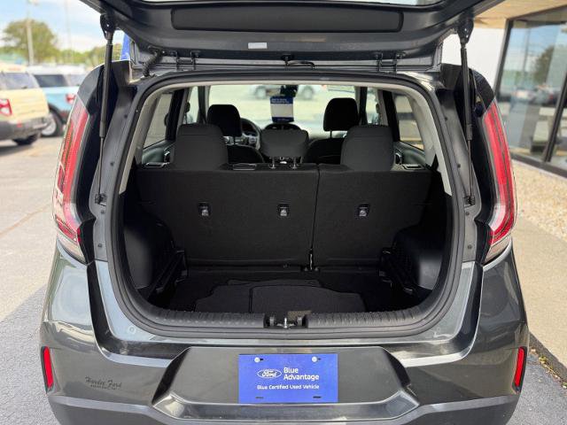 Used 2024 Kia Soul LX w/ Option Group 015 FWD image 17