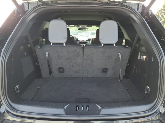 Certified 2025 Ford Explorer ST-Line image 11