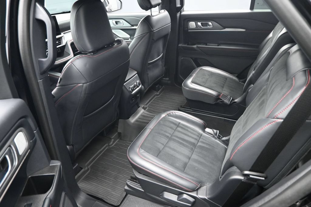 Certified 2026 Ford Explorer ST AWD/4WD image 8
