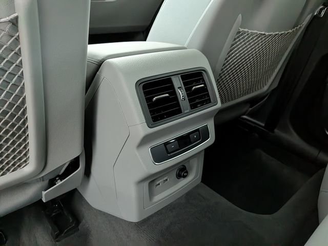Used 2023 Audi Q5 2.0T Premium image 18
