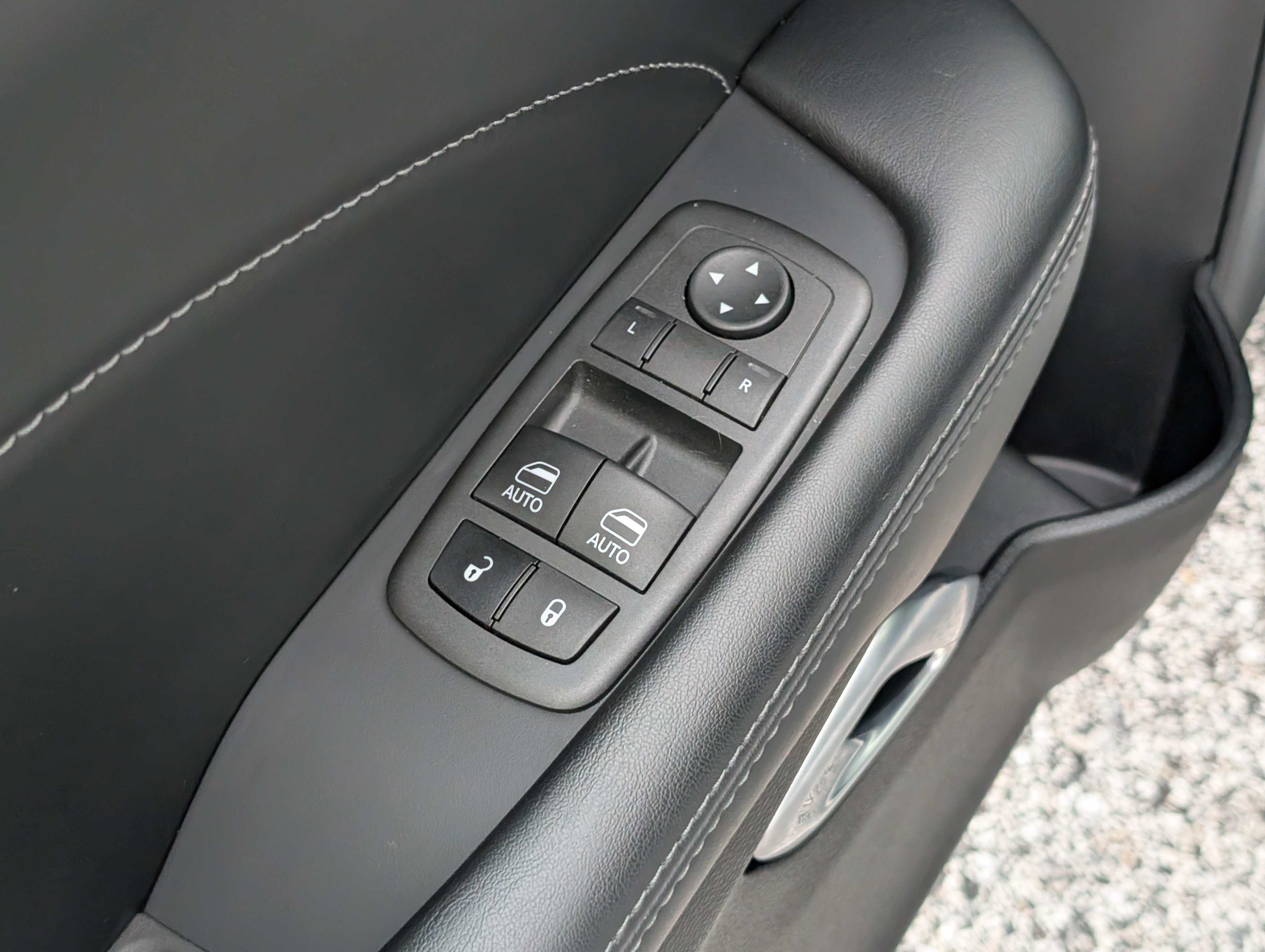 Used 2022 Dodge Challenger R/T Scat Pack RWD image 18