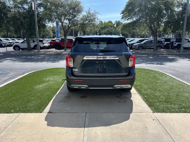 Certified 2023 Ford Explorer XLT w/ Equipment Group 202A RWD image 7