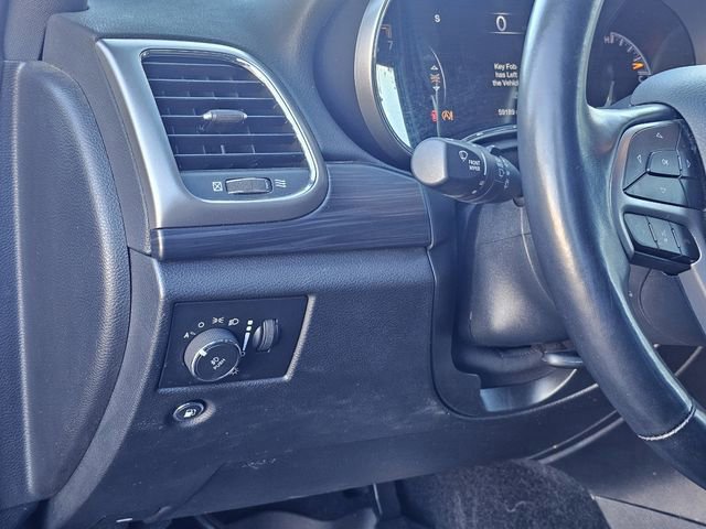 Used 2020 Jeep Grand Cherokee Altitude image 19