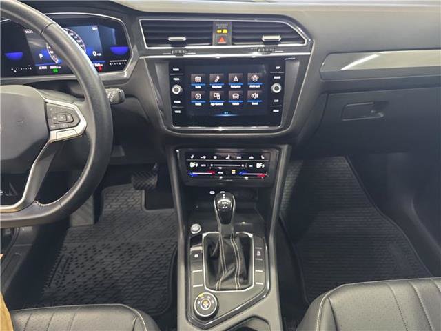 Used 2022 Volkswagen Tiguan SE AWD/4WD image 10