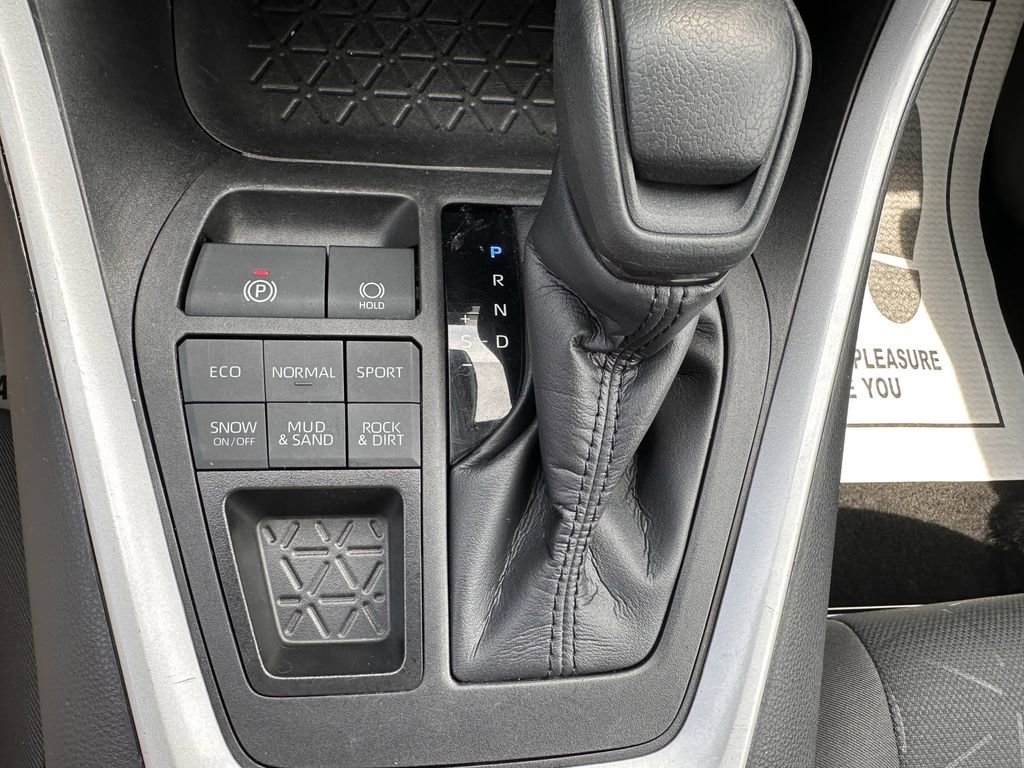 Used 2023 Toyota RAV4 XLE image 22