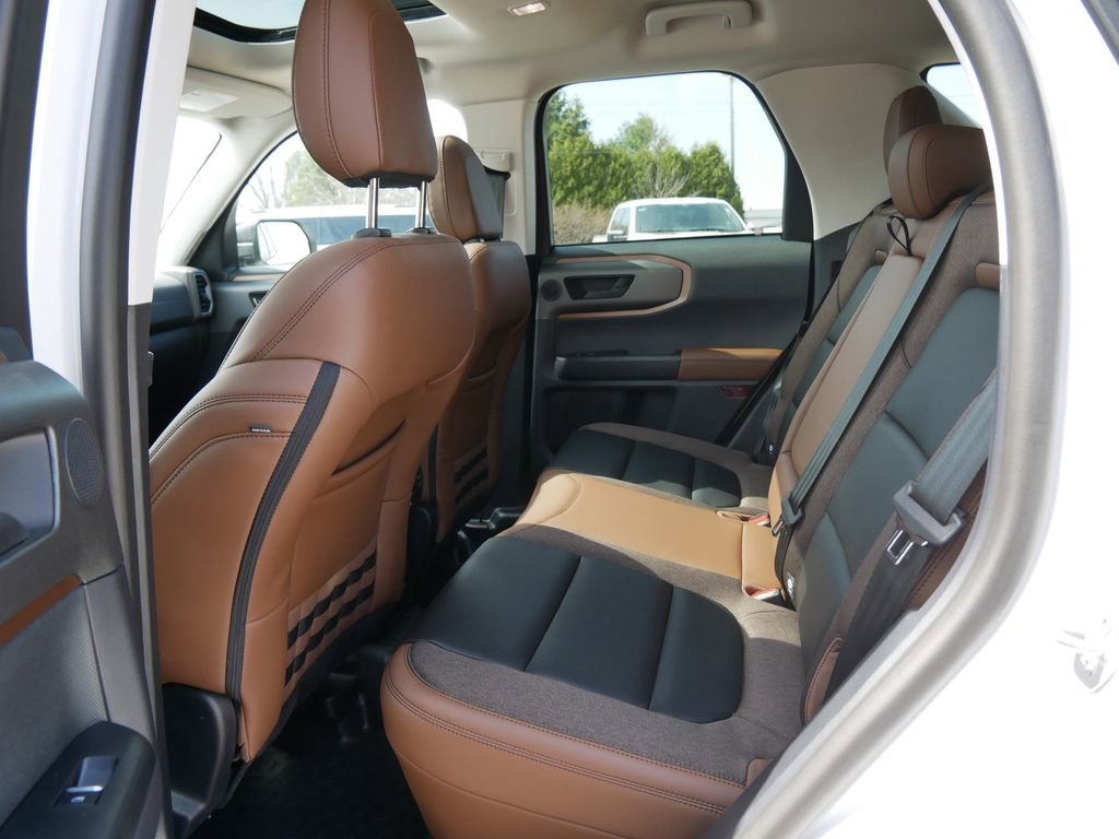 Certified 2025 Ford Bronco Sport Outer Banks w/ Sasquatch Outer Banks Package AWD/4WD image 11