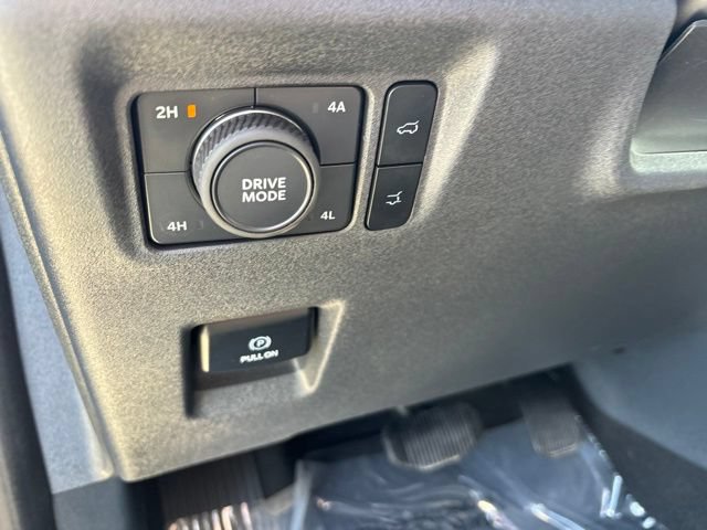Certified 2025 Ford Expedition Platinum AWD/4WD image 18