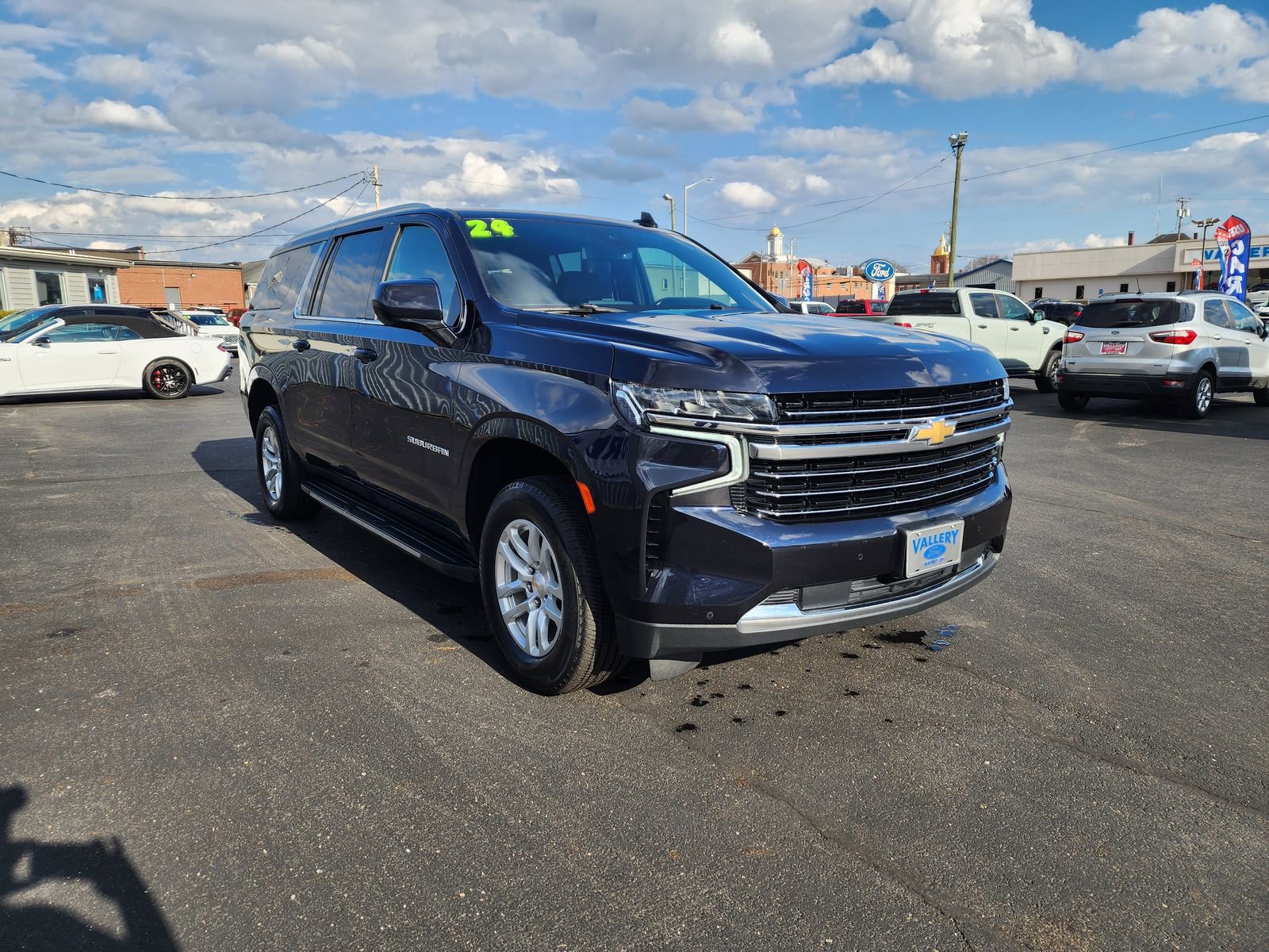Used 2024 Chevrolet Suburban LT AWD/4WD image 7