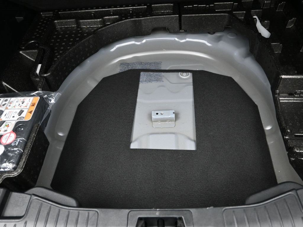 Certified 2025 Ford Escape Active image 42