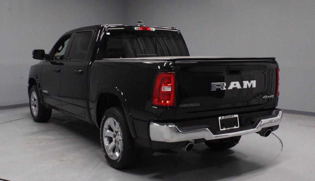 Used 2025 RAM 1500 Big Horn AWD/4WD image 7