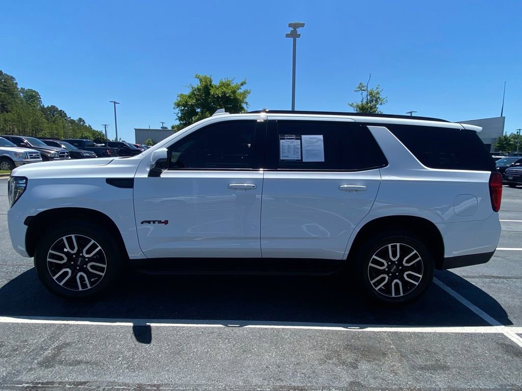 Used 2023 GMC Yukon AT4 w/ Technology Package AWD/4WD image 4