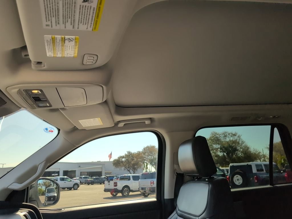 Certified 2025 Ford Expedition Active image 10