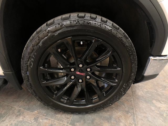 Used 2022 GMC Sierra 1500 SLT w/ SLT Premium Package image 9