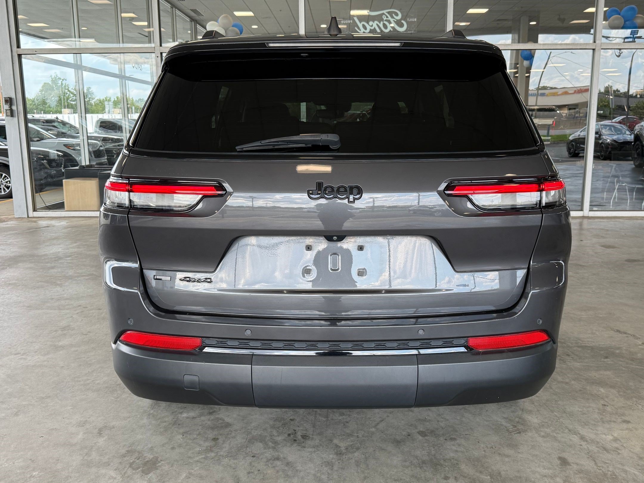 Used 2021 Jeep Grand Cherokee L Laredo AWD/4WD image 10