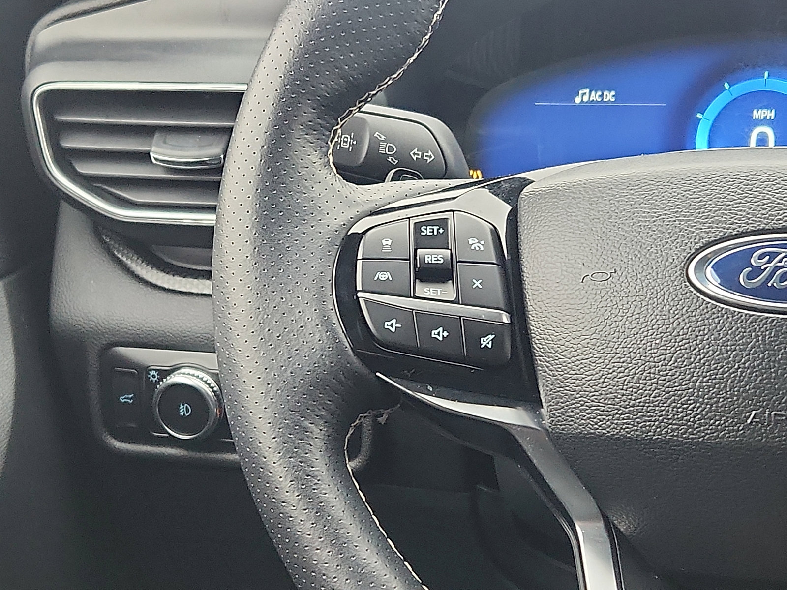 Certified 2023 Ford Explorer ST w/ Equipment Group 401A image 15