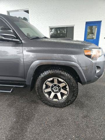 Used 2023 Toyota 4Runner TRD Off-Road Premium w/ Off Road Premium Plus Package AWD/4WD image 18