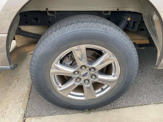 Certified 2018 Ford F150 XLT w/ Equipment Group 302A Luxury RWD image 9